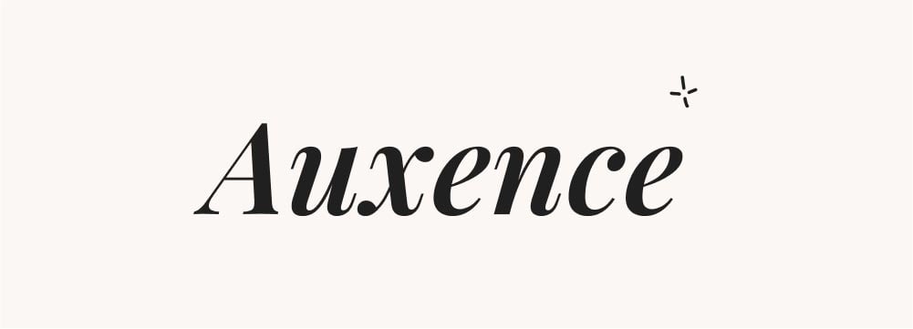 Le prénom Auxence un choix unique et élégant pour un garçon, mis en avant comme un exemple de prénom rare et original.