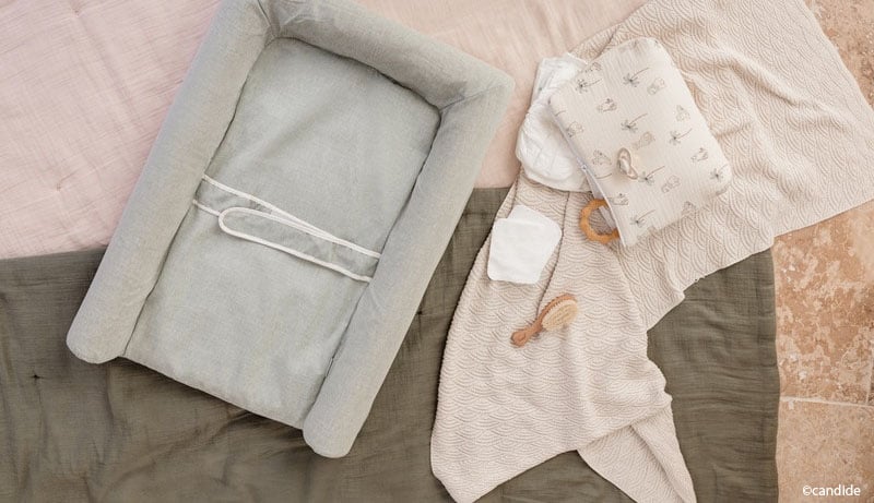 Préparer le nécessaire pour le change, savoir quand changer bébé comment changer une couche proprement